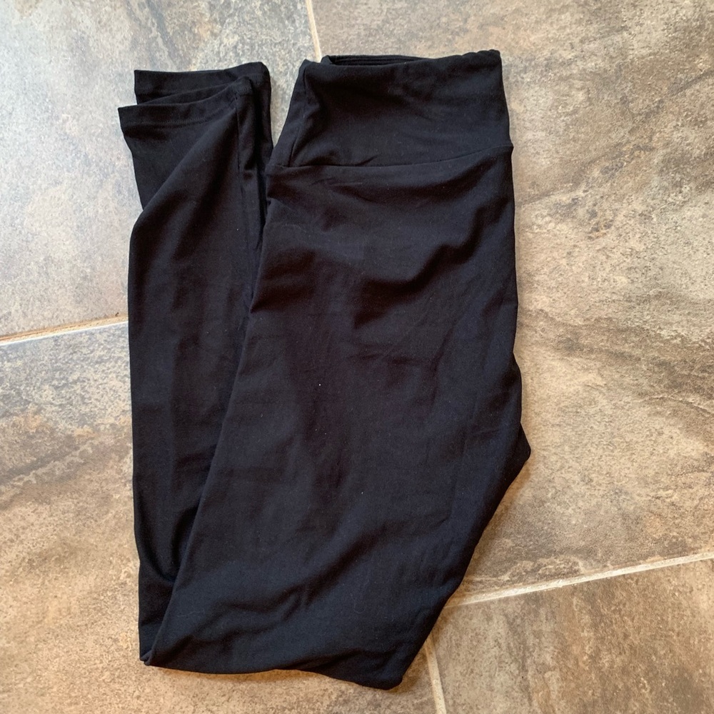 Brand new Lularoe one size black leggings